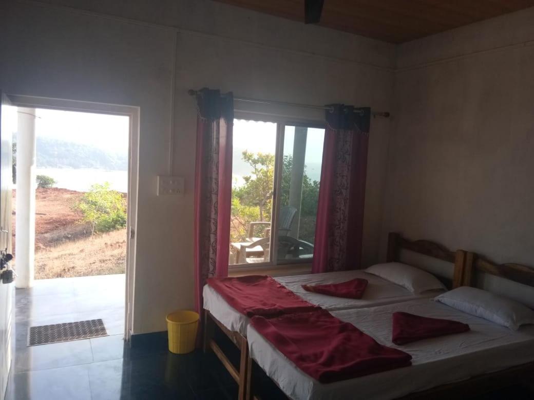 White Elephant Restaurant & Cottages Gokarna Gokarna  Exterior foto